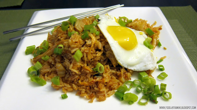 김치 볶음밥 (Kimchi Fried Rice)