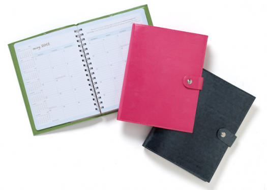 momagenda: the stylish dayplanner for mom $50 giveaway