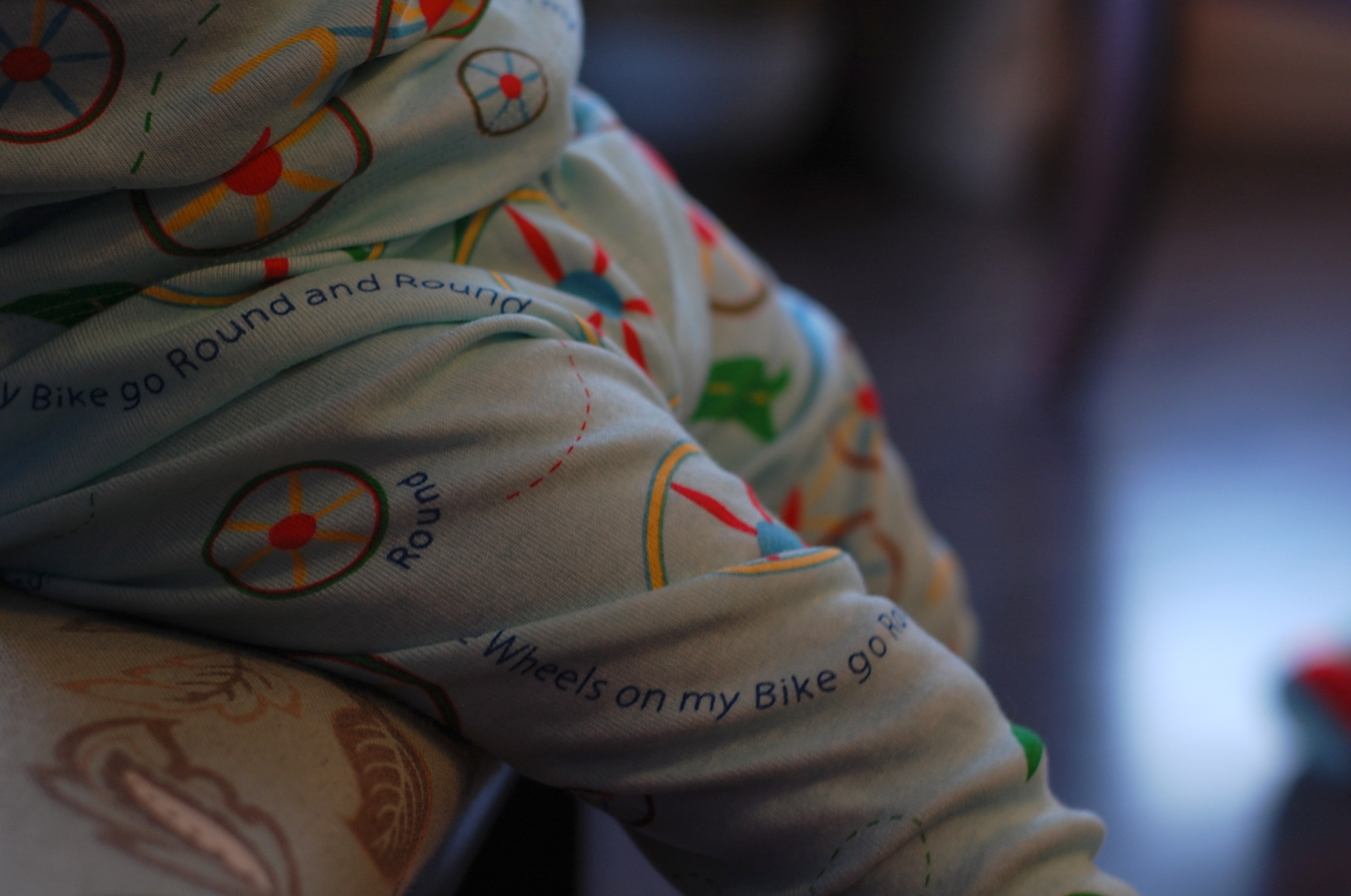 avoiding flame retardant chemicals in children’s sleepwear: new jammies giveaway