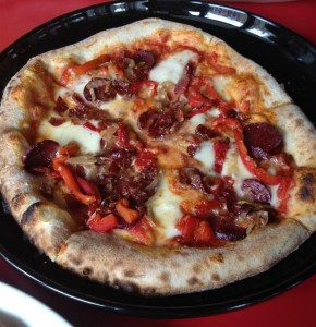 mmm Pizza – Piatto is Anything but Flat
