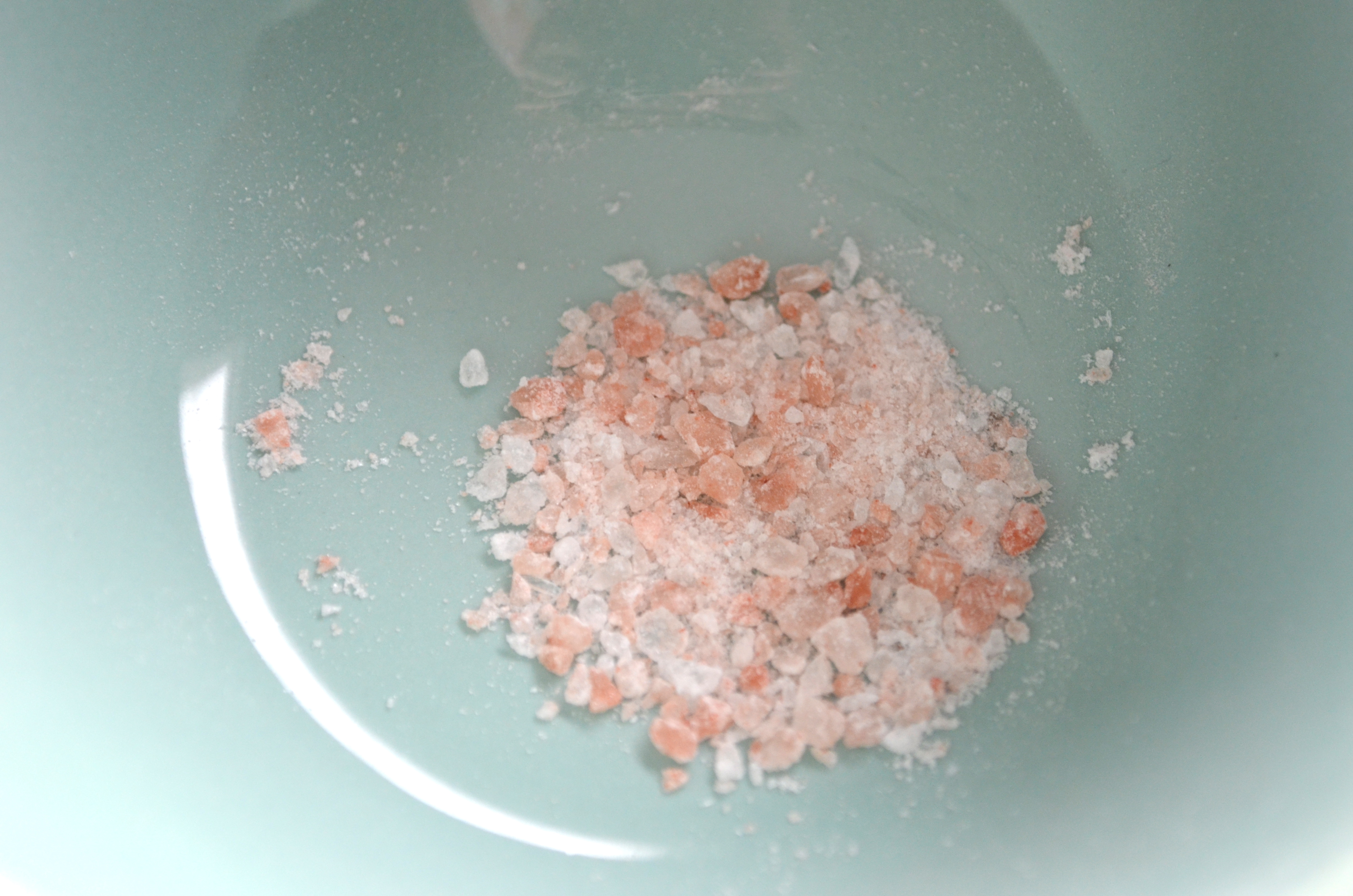 ayurveda + himalayan pink salt vs. regular white table salt or sea salt