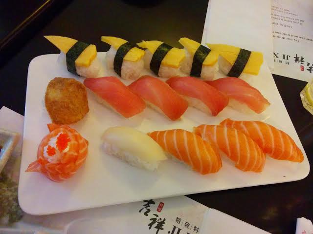 nigiri plate 2